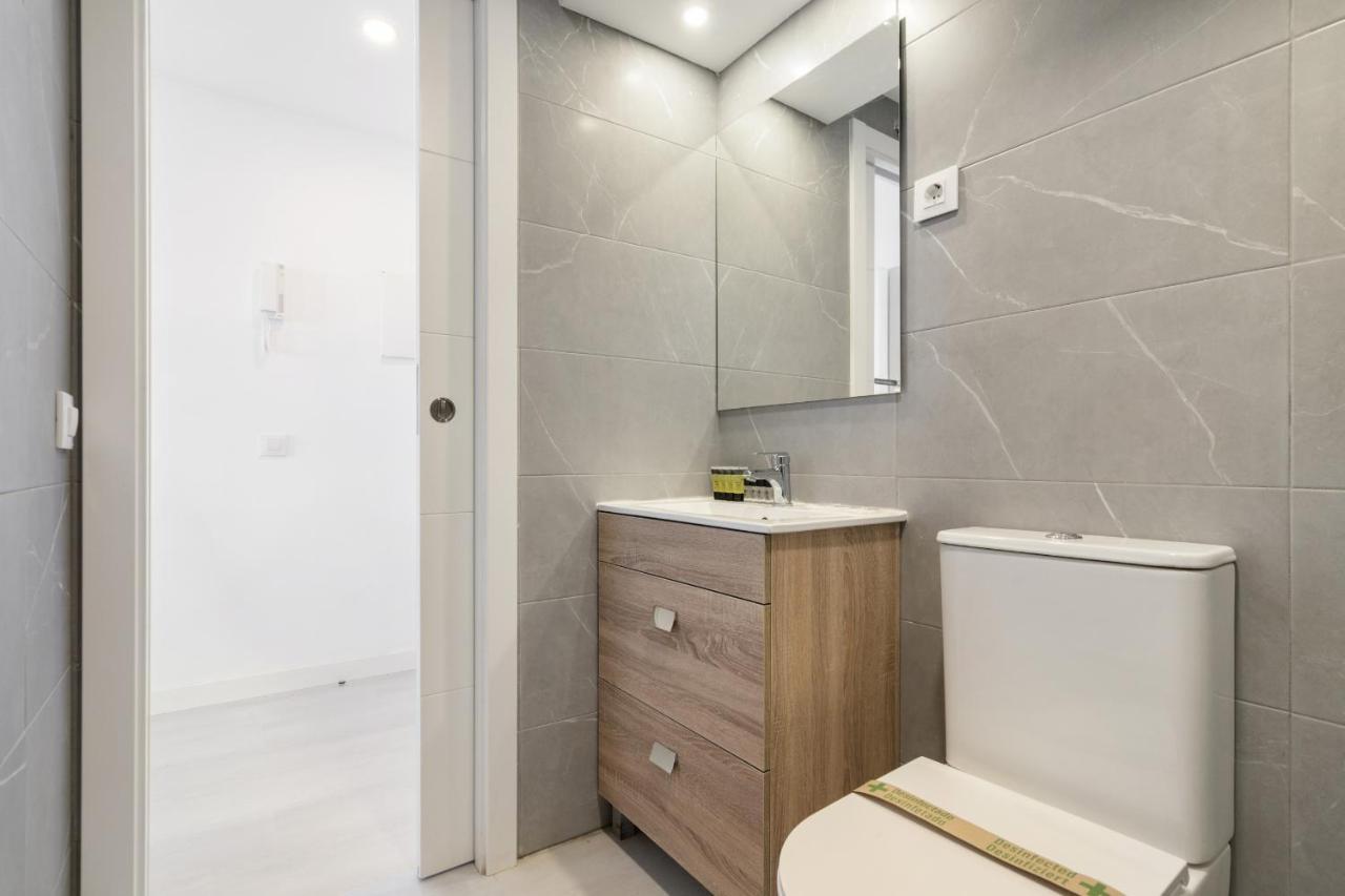Apartamentos Reformados En Madrid Rio Bagian luar foto